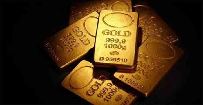 Gold worth over Rs 1 crore seized from Karipur airport, Kozhikode, News, Airport, Gold, Smuggling, Kerala.