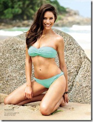 Simone-De-Kock-Bikini-Photoshoot-In-Sports-Illustrated-South-Africa-Nov-2012-03