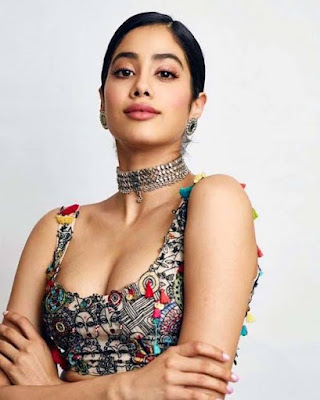 ACTRESS JANHVI KAPOOR WHATSAPP GROUP LINKS