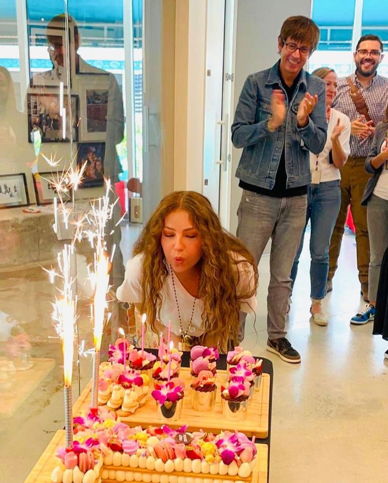 Thalía comienza con los festejos antes de su cumpleaños número 51 | VIDEO