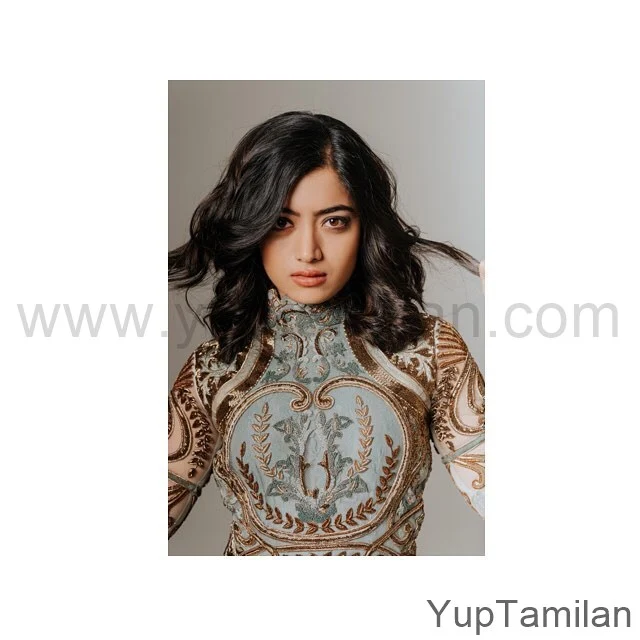 Rashmika-Mandanna-Hot-Pictures-Instagram-Photos