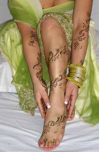 Mehndi Design and all about arm henna pattern