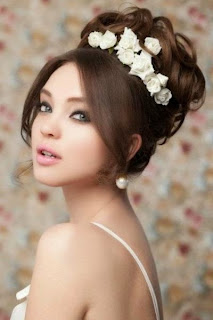 Hairstyles for long hair for the bride