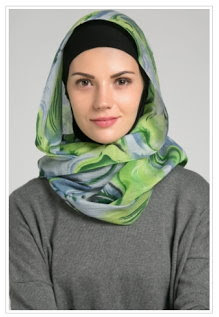 Model Hijab Modern Terbaru Terpopuler Untuk Kuliah 