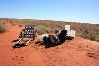 Cmibimg a high red dune and get back to the jerricans of water Louphi has brought the day before