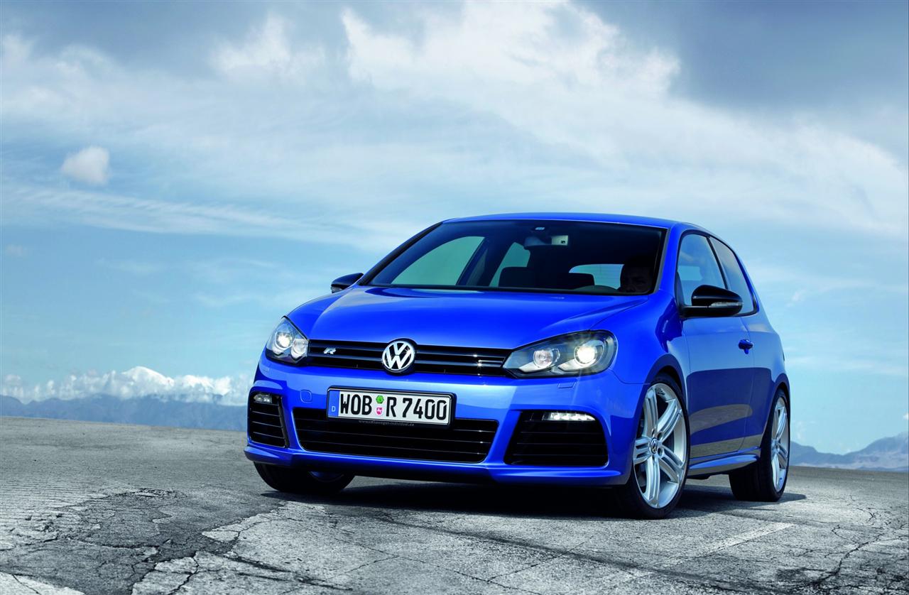 2010 Volkswagen Golf R Wallpaper