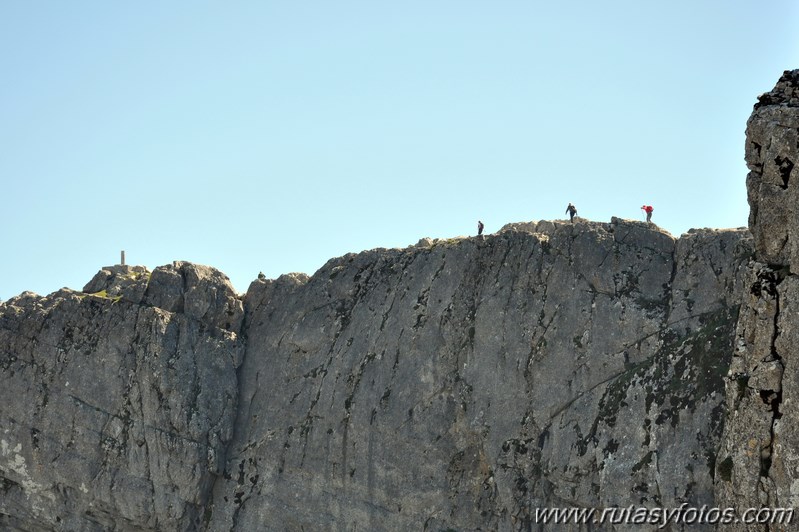 Sierra Chimenea y Torcal de Antequera