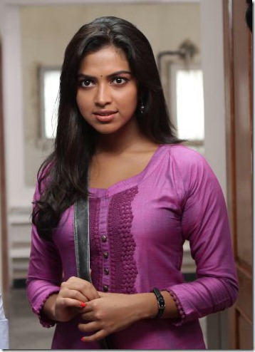 Jayam Ravi, Amala Apaul, Soori in Nimirnthu Nil Latest Stills