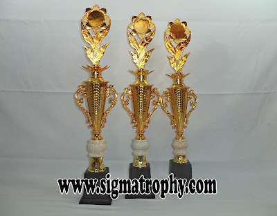 Distributor Piala Malang