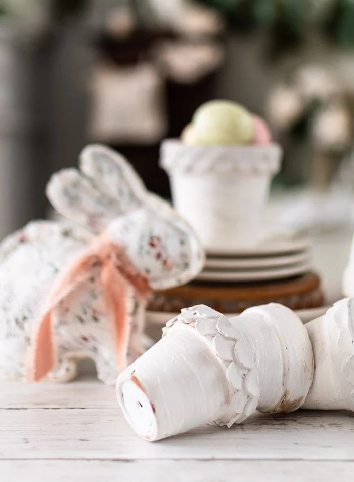 scallop edge, white terracotta pots