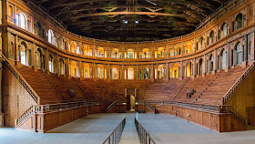 O que fazer em um dia em Parma? Teatro Farnese