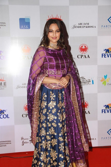 sonakshi sinha new images in traditional wear 