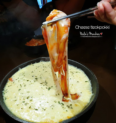 Cheese tteokpokki - Oven & Fried Chicken