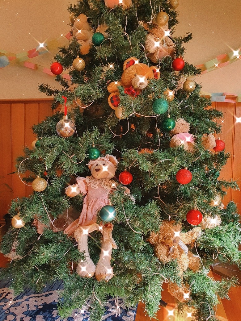 Teddy Bear-Themed Christmas Tree