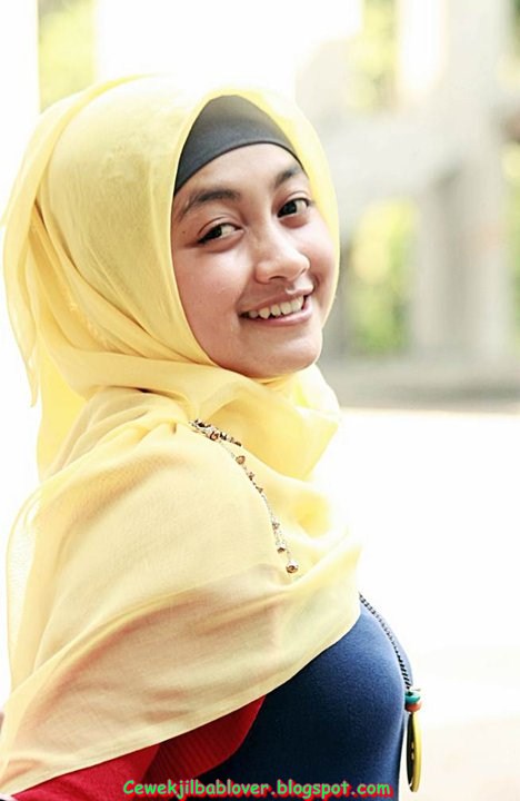 Foto Jilbab Ketat Sexy ala Cewek ABG Masa Kini Terbaru 