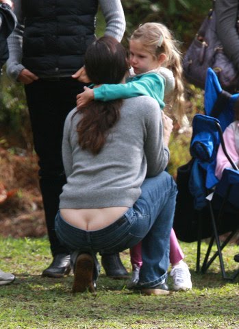 Jennifer Garner gave us a peek at her butt crack