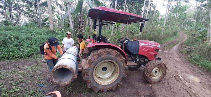 Pembangunan Jalan Usaha Tani Ke Lokasi Pangangonan Farm