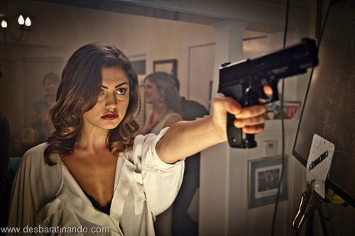 Phoebe Tonkin linda sensual sexy sedutora hot fotos pictures photos desbaratinando (57)