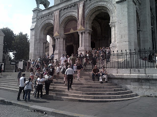 marches du Sacré-cœur,  visiteurs. Montmartre.