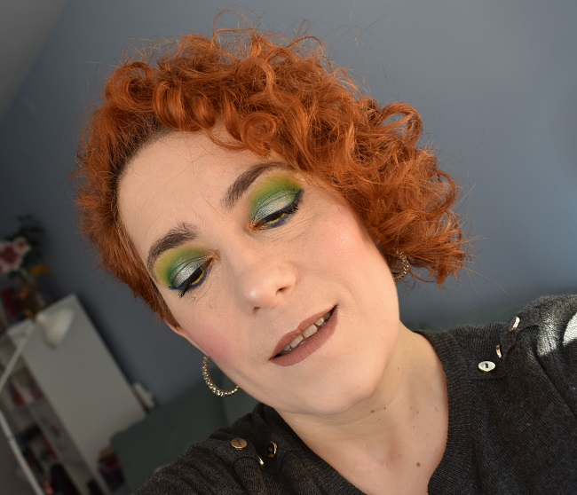 Maquillaje en tonos verdes con la paleta Afrique de Juvia's