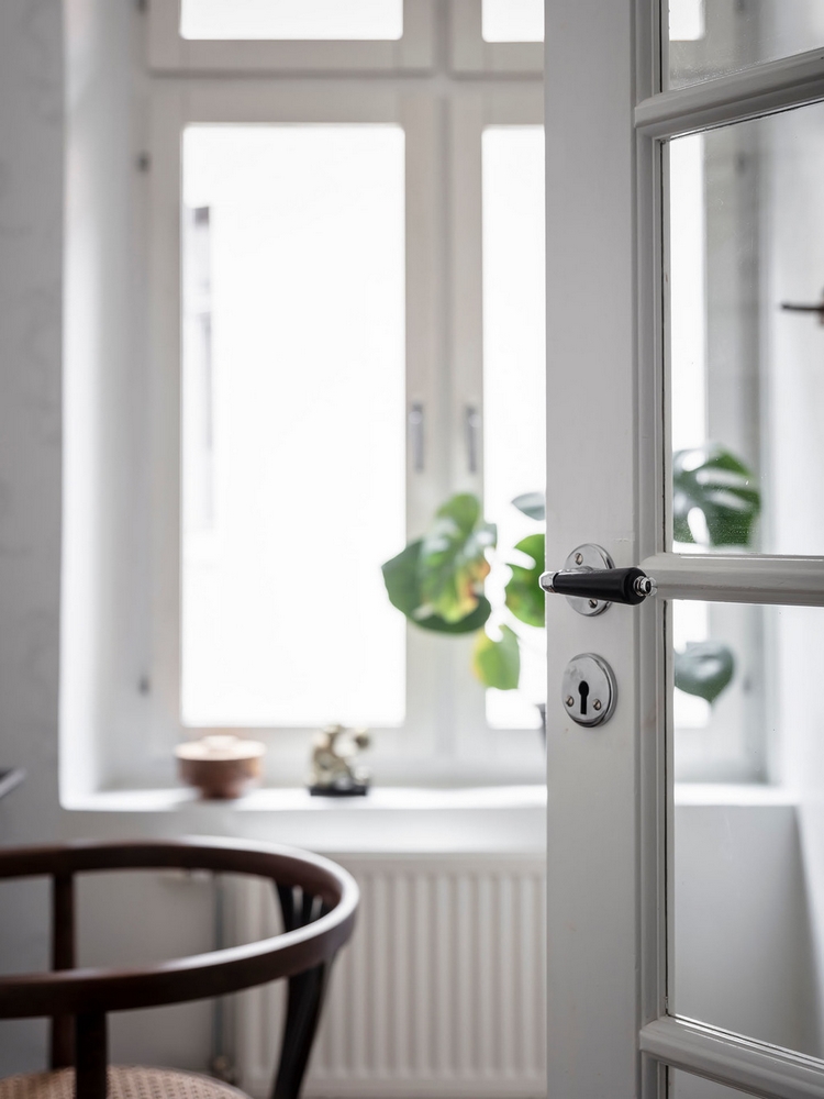 UN DUPLEX AUX PLAFONDS À CAISSONS