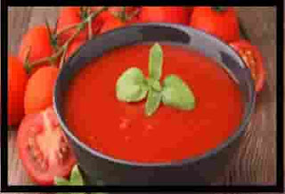 homemade tomato soup with fresh tomatoes