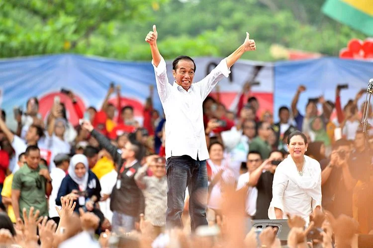 Akademisi Sebut Jokowi Pemimpin Moderat Yang Mempersatukan Berbagai Kalangan, Gimana Menurutmu?