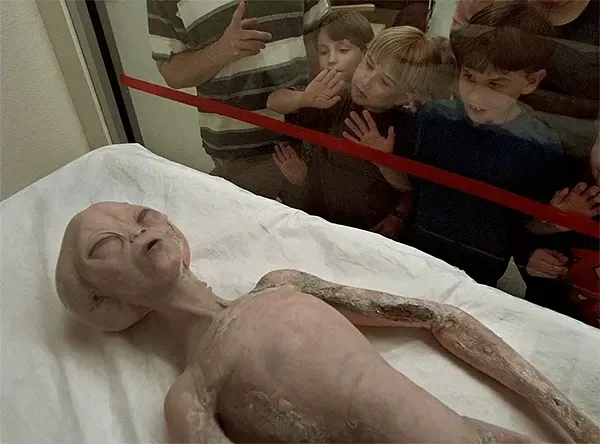 로즈웰 사건 은폐설과 음모론은 사실일까? (Roswell Incident)