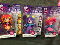 US (Toys"R"Us): EqG Minis Fall Formal & EqG Legend of Everfree