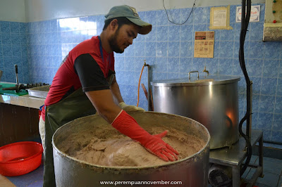 KEROPOK LEKOR : KULINER KHAS TERENGGANU - MALAYSIA