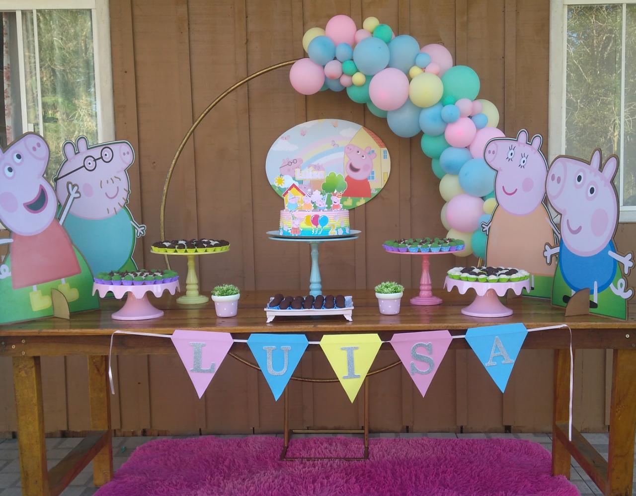 casinha peppa  Peppa pig birthday party, Peppa pig birthday party