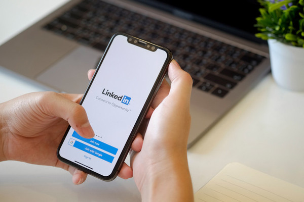 تقارير: تسريب بيانات 500 مليون مستخدم على LinkedIn و الشركة ترد