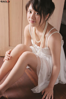 Kyoko Kamidozono Japanese Hot Idol Sexy White Dress 6