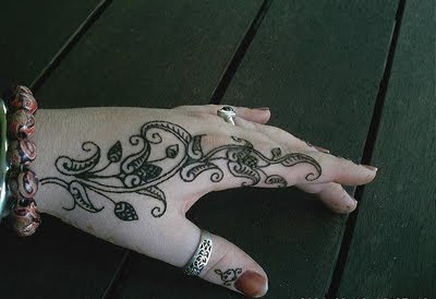 Arabic mehndi designs photo