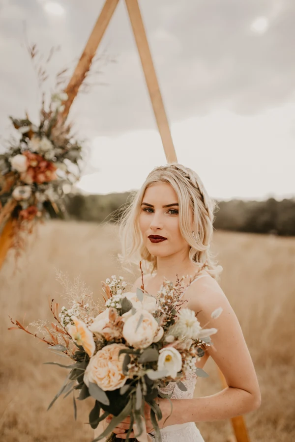 UNTAMED COUNTRY BOHEMIAN LUXE BRIDAL INSPIRATION FOR YOUR WEDDING DAY CHARTERS TOWERS TOWNSVILLE PHOTOGRAPHY