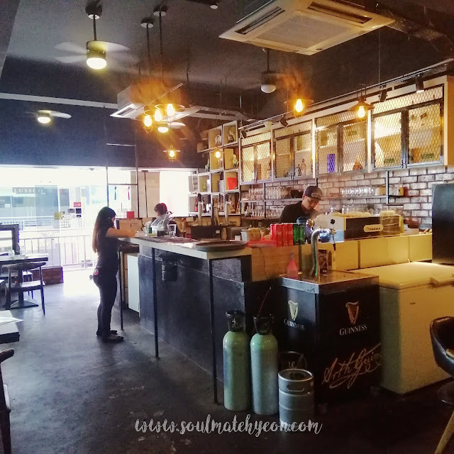 High Street Cafe, Plaza 333