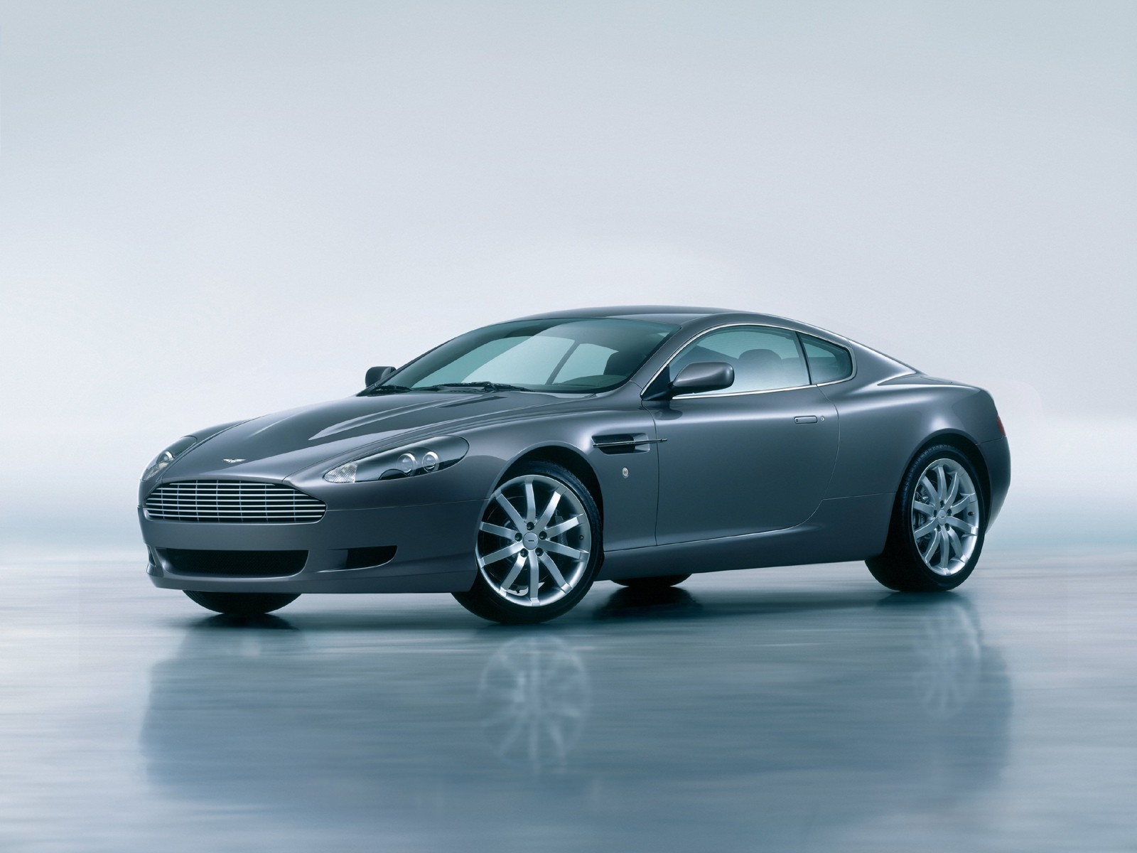 Aston Martin DB9 Wallpapers