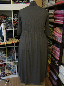 Gray jersey knit dress www.sewplus.blogspot.com