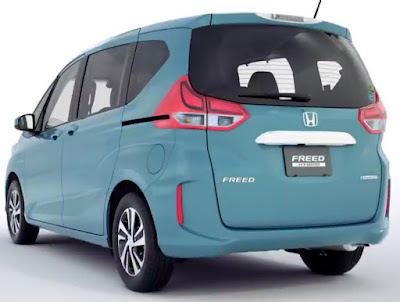 2016 Honda Freed MPV back view