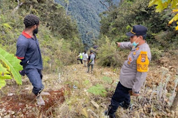 Diduga Rem Blong, Truk Masuk Jurang di Puncak Mega