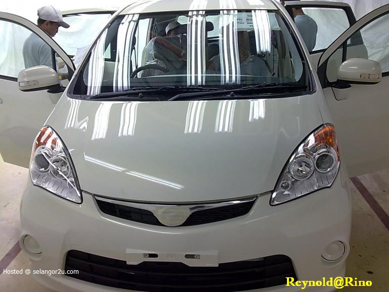 Rino @ Reynold: Newest Perodua Alza Is In Town [23/11/2009]