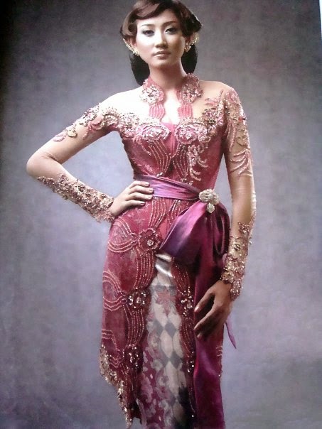 Model Kebaya