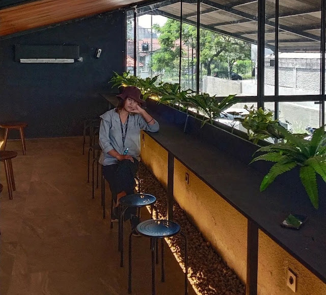 Coffeeshop Hits Surabaya