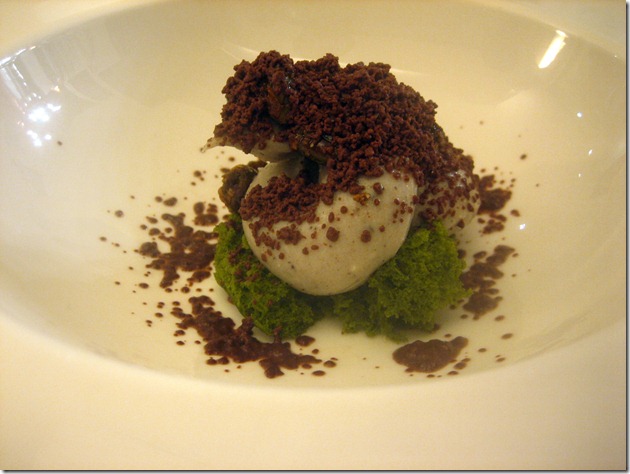 gelonch: ganache, green tea cake, chocolate