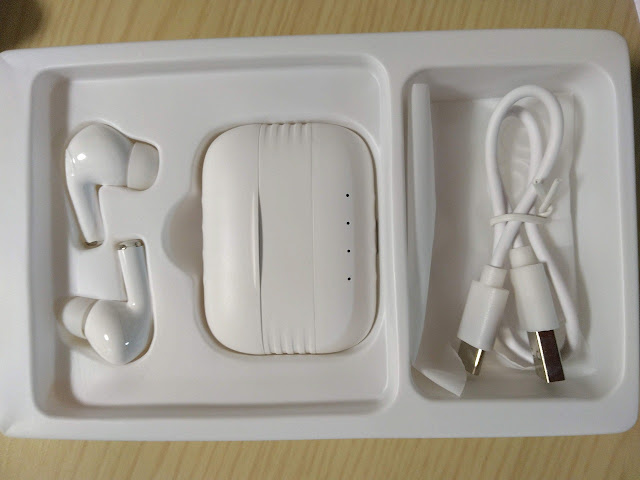 ゲオのFULL WIRELESS イヤホン