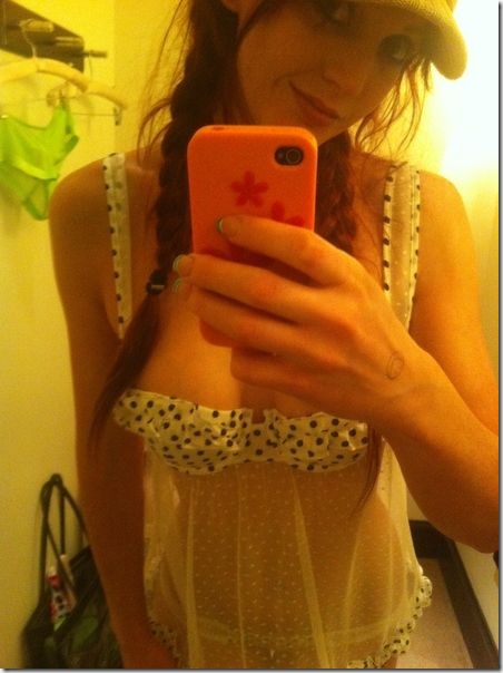 Veronica-Ricci-hot-camera-phone-pics-5