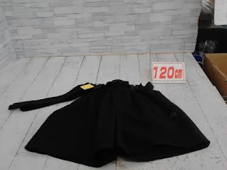 中古品　子供服　１２０ｃｍ　ブラック　キュロット　３９８円