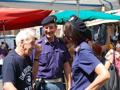 Firenze: truffano anziani fingendosi vigili e addetti al gas