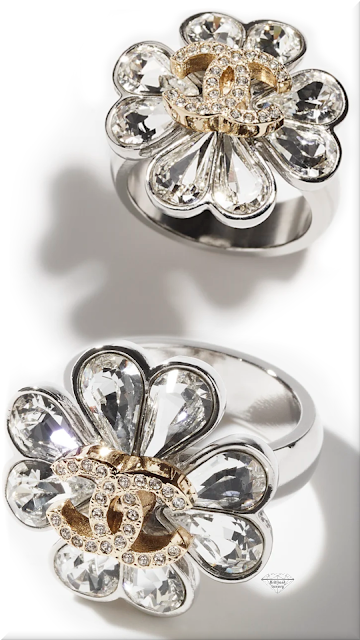 ♦Chanel metal & diamantés silver gold crystal ring #chanel #jewelry #gold #diamonds  #brilliantluxury