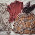 Ubrania w stylu angielskim na jesień. Krata i kwiaty./Autumn clothes in the flatlays photos. English fashion.